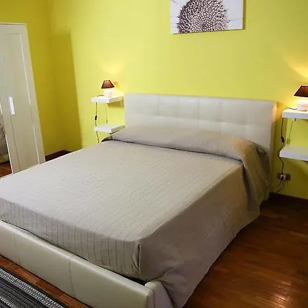 The Empire Nocleg ze śniadaniem